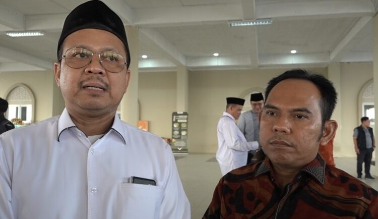 Kepala Kanwil Kemenag Jabar Ajam Mustajam Pastikan Ketersediaan Air di Embarkasi Haji Indramayu Cukup