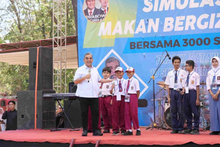 Muzani: Makan Bergizi Gratis Ikhtiar Prabowo Tingkatkan SDM Indonesia