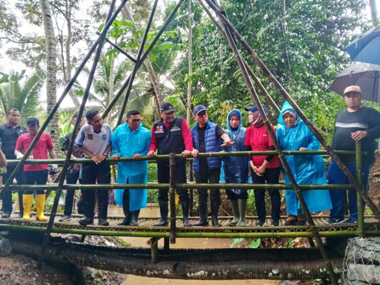 https://garut.jabaroke.com/https-cirebon-jabaroke-com-sinergi-kick-of-hksn-2024-smsi-kemensos-dan-kemendes/