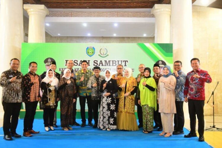 Pisah Sambut Kajari Indramayu, Arief Indra Kusuma Adhi Serahkan Jabatan kepada Muhammad Fadlan
