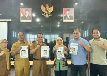 Gandeng IPB University, Pemkab Indramayu Diseminasikan Inovasi Bandeng Cabut Duri Kuah Gomyang dalam Kemasan Pouch